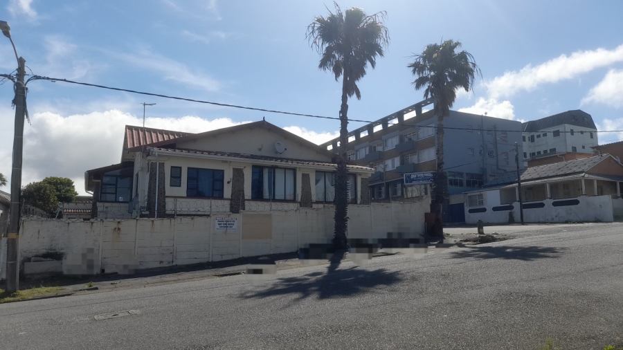 Commercial Property for Sale in Quigney Eastern Cape